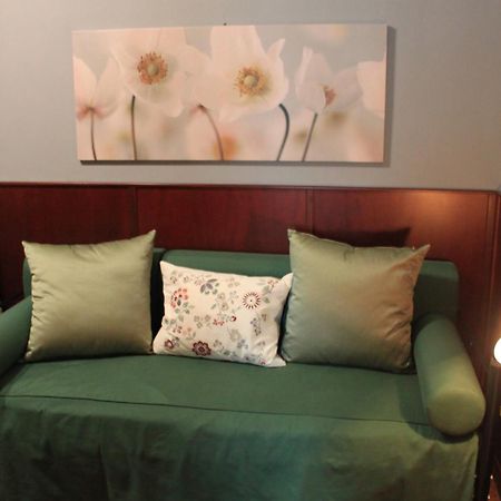 Domus Angela B&B Трани Екстериор снимка