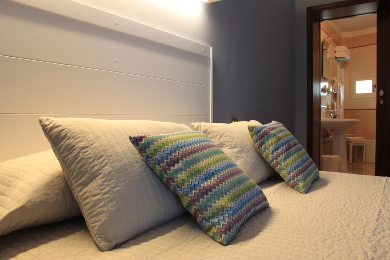 Domus Angela B&B Трани Екстериор снимка